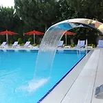 Emirtimes Hotel&spa - 호텔 Tuzla