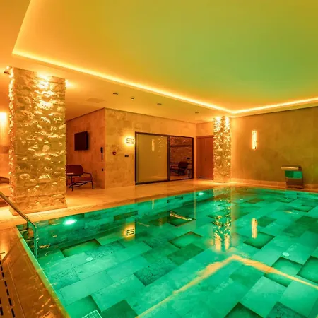 Emirtimes Hotel&spa - 호텔 3*